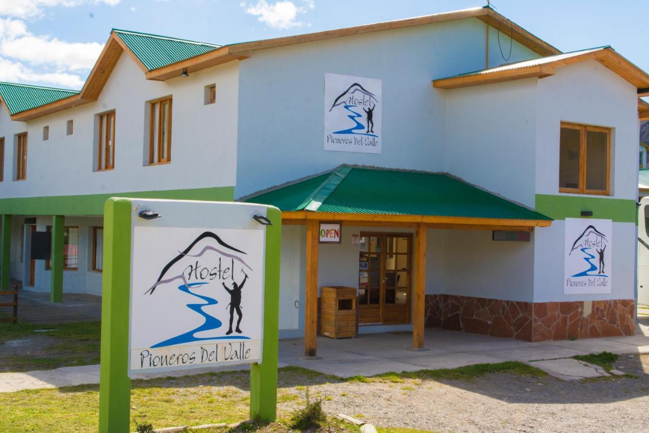 Hostel Pioneros Del Valle El Chalten Exterior foto
